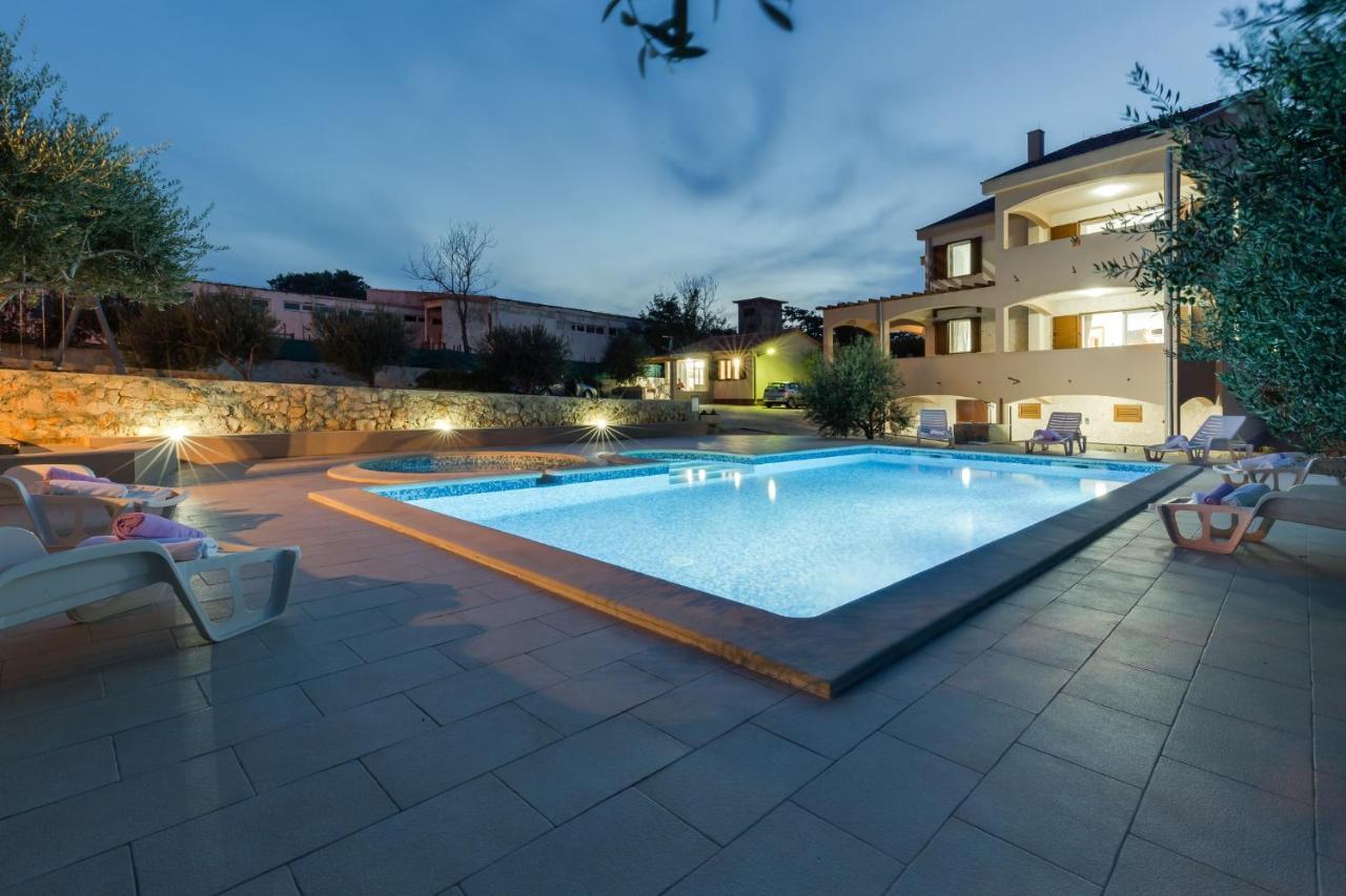 Villa Zlatni Dvori Zadarvillas Ражанац Экстерьер фото